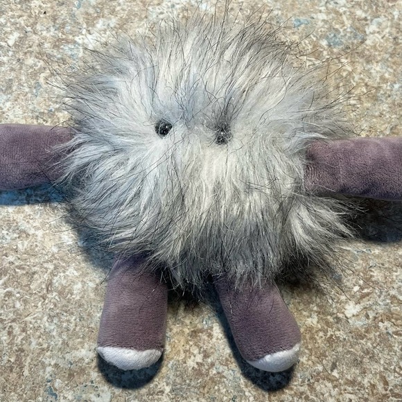 Scentsy Pep The Buddy Clip Gleeful Grape Fuzzy Scented Buddy Clip Keychain - Picture 5 of 8